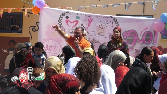 كفرقاسم – فيديو: بساتين الامل, السلام , والمحبة تحتفل بعيد الام على انغام عمو انس وجوقته ..